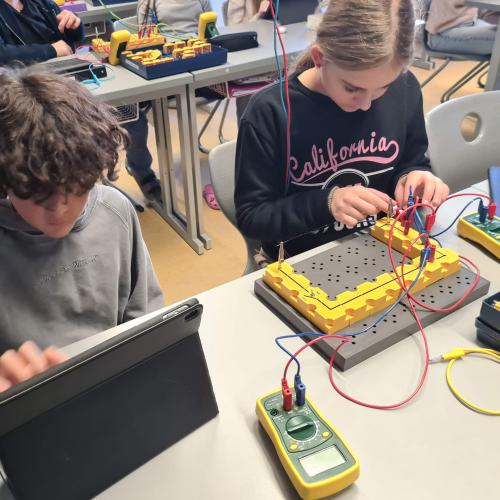 Ohm'sches Gesetz 4a 24-25