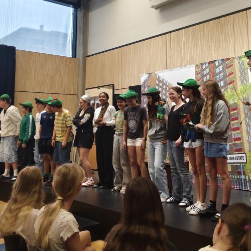 Englisches Theater 24-25
